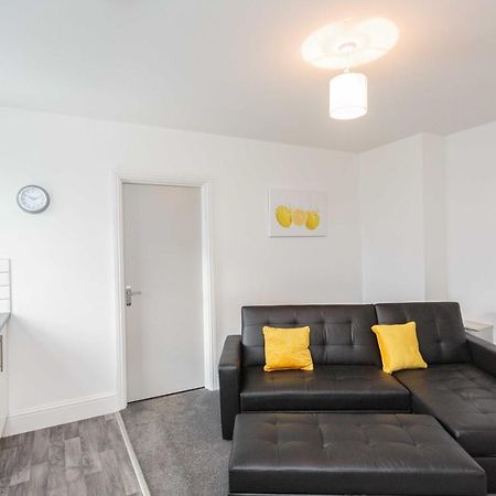 เชอร์รี่ พร็อพเพอร์ตี้ - ฮอร์นบี โร้ด Apartment แบล็คพูล ภายนอก รูปภาพ